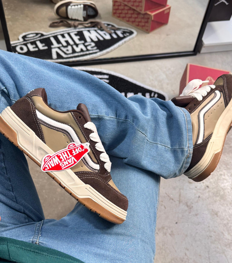 TÊNIS VANS HYLANE  BEGE CAFÉ