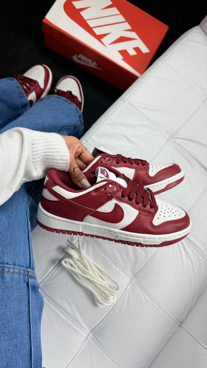 DUNK LINHA LUXO BÔRDO