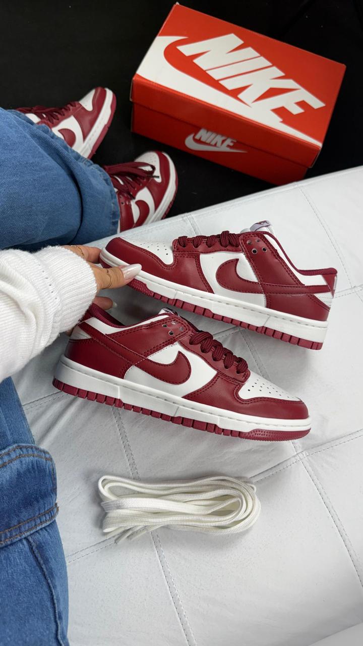 DUNK LINHA LUXO BÔRDO